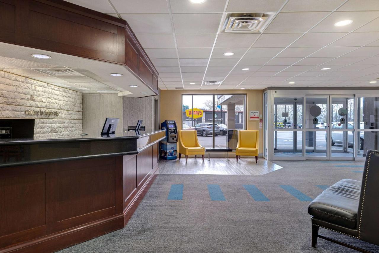 Days Inn By Wyndham Niagara Falls Near The Falls Dış mekan fotoğraf
