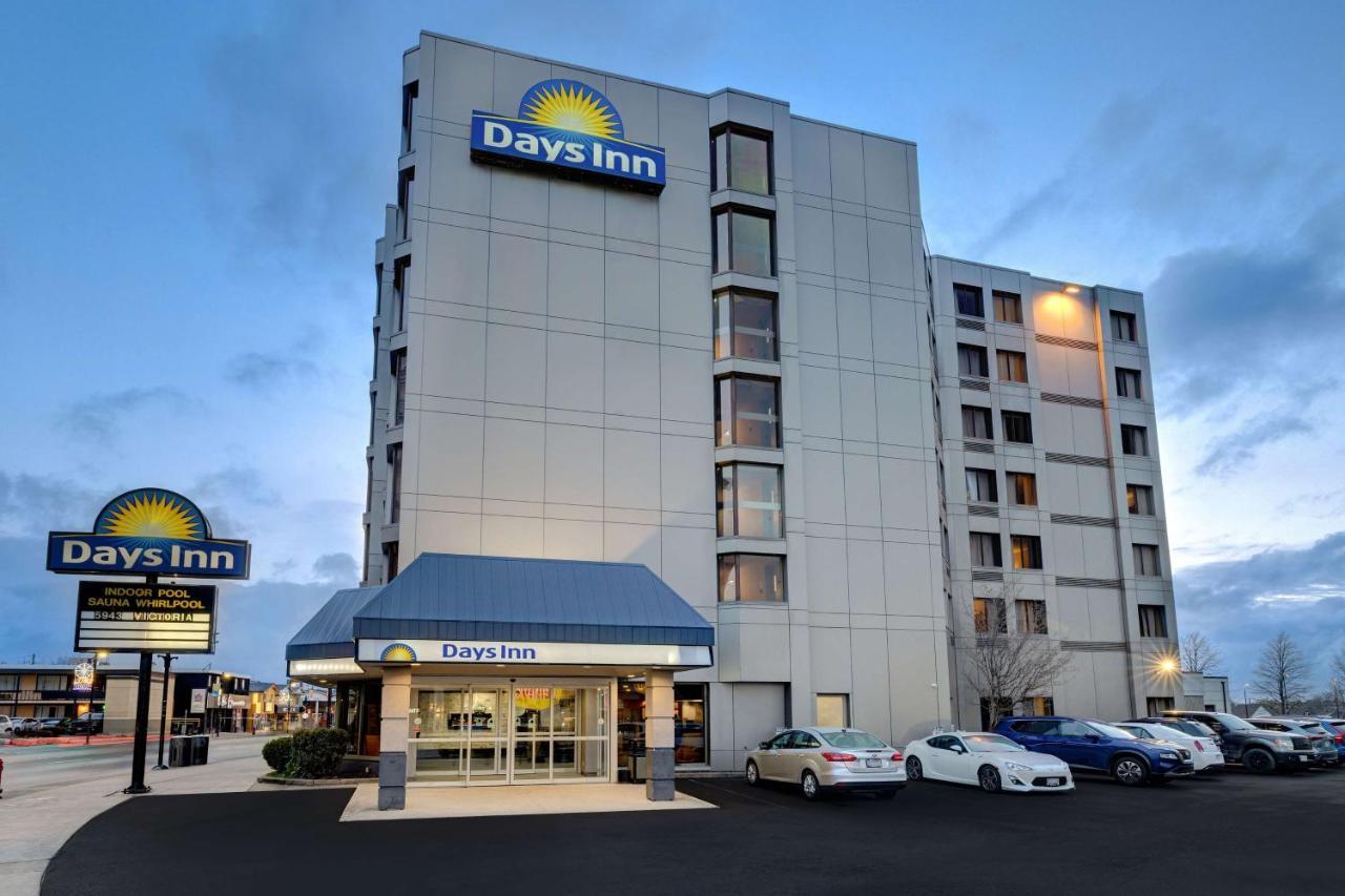 Days Inn By Wyndham Niagara Falls Near The Falls Dış mekan fotoğraf