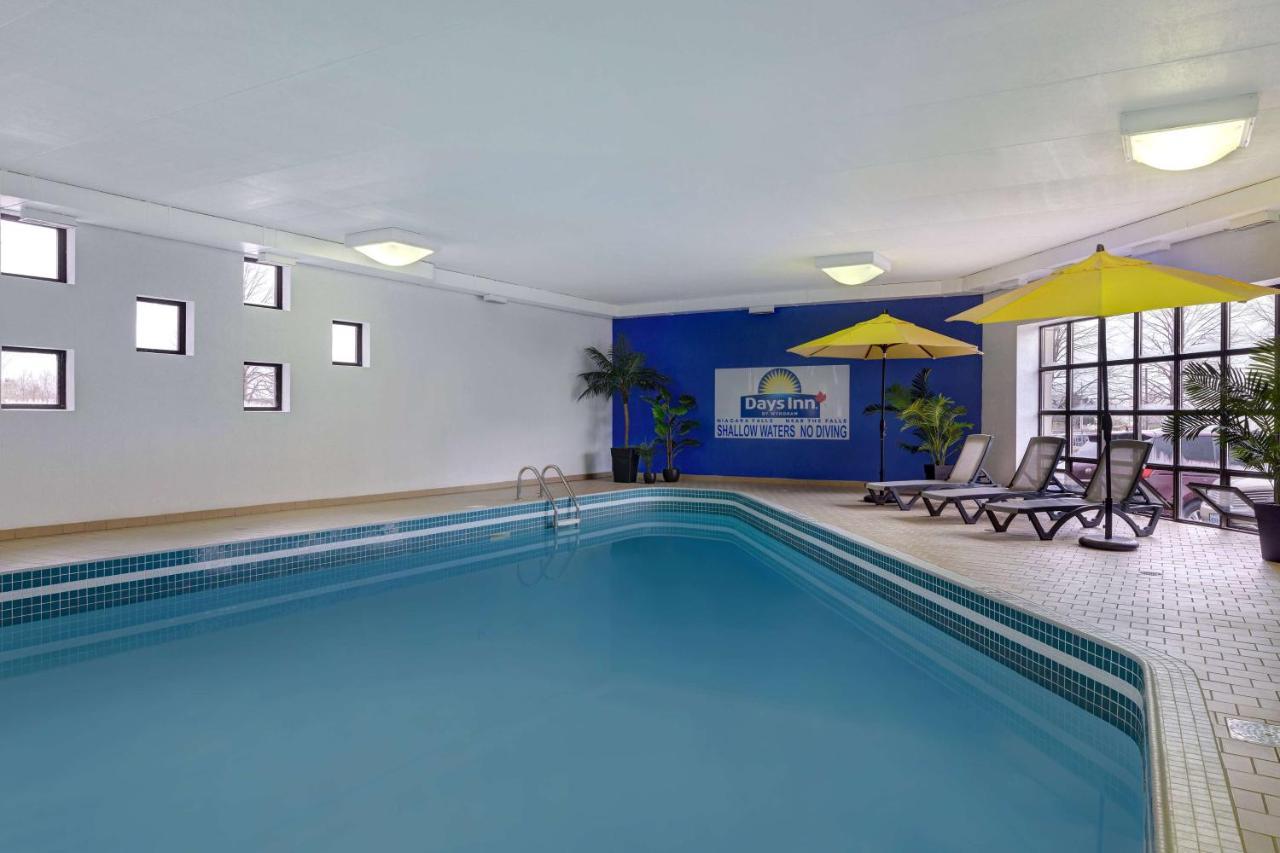 Days Inn By Wyndham Niagara Falls Near The Falls Dış mekan fotoğraf